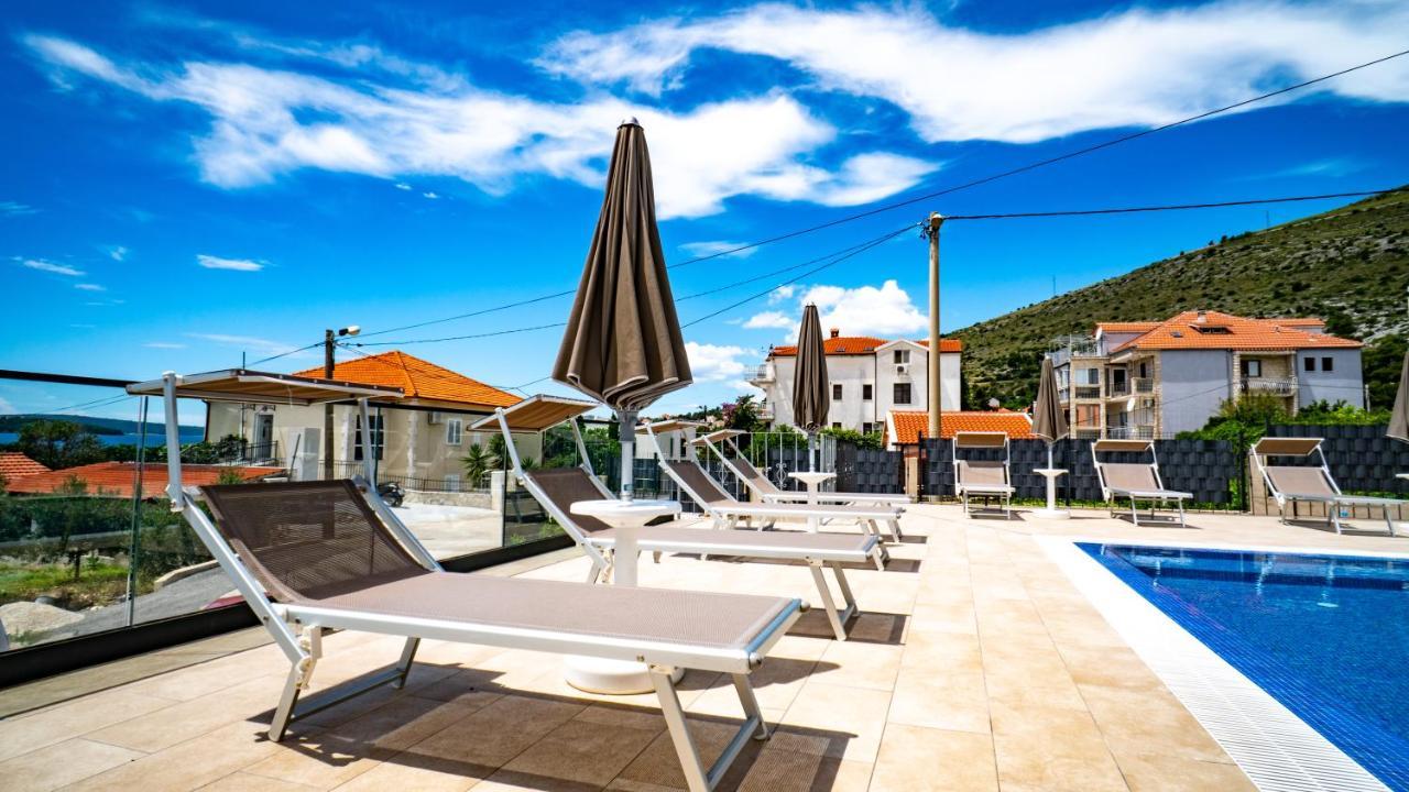 Calma Apartments Trogir Exterior photo