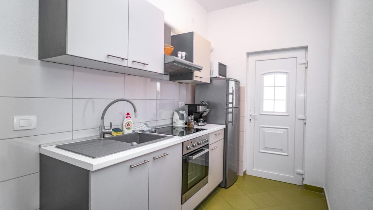 Calma Apartments Trogir Exterior photo